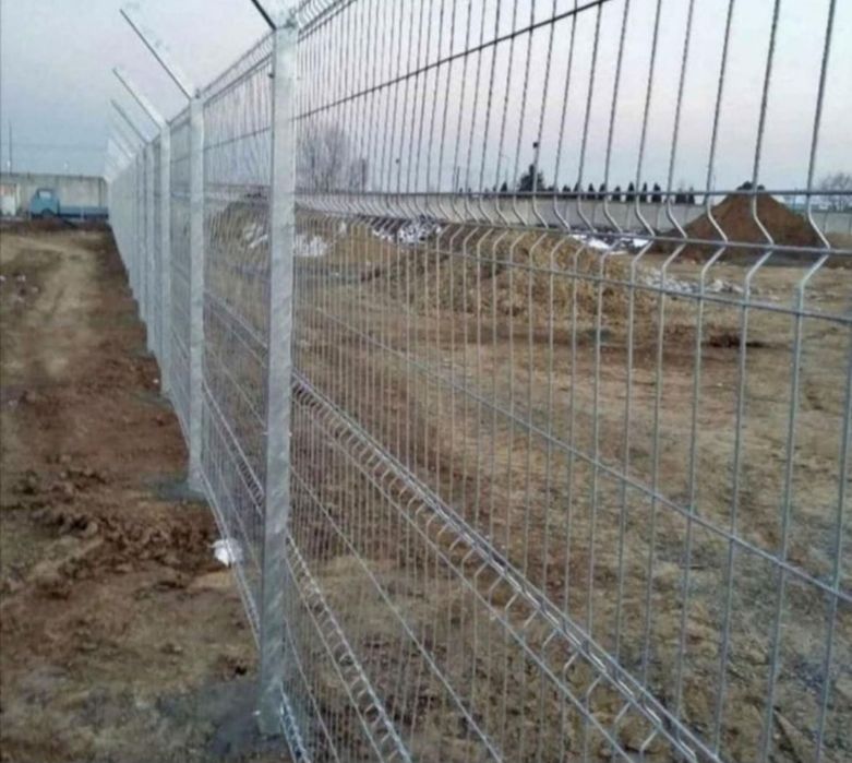 Garduri si porti stil jaluzea, sipca metalica, tabla cutata