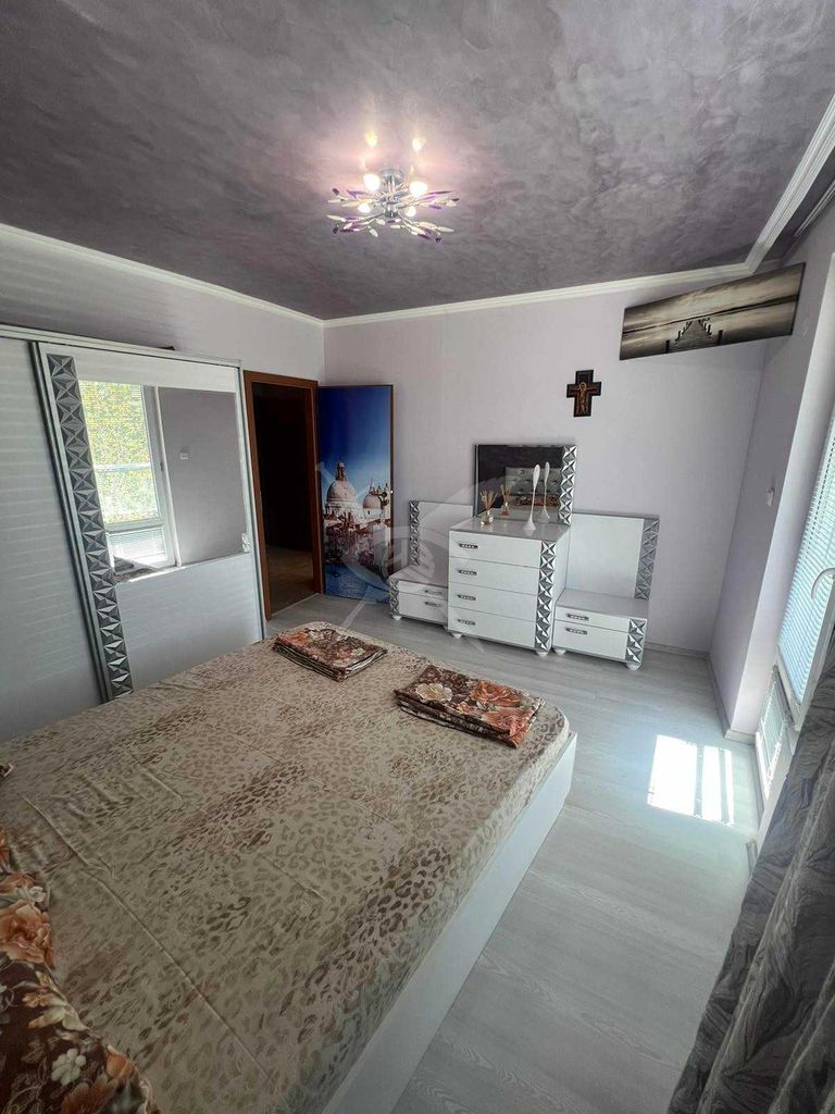 Продава се Двустаен апартамент в к.к. Слънчев бряг - 66 кв.м за 1243 €/кв.м - Снимка #5