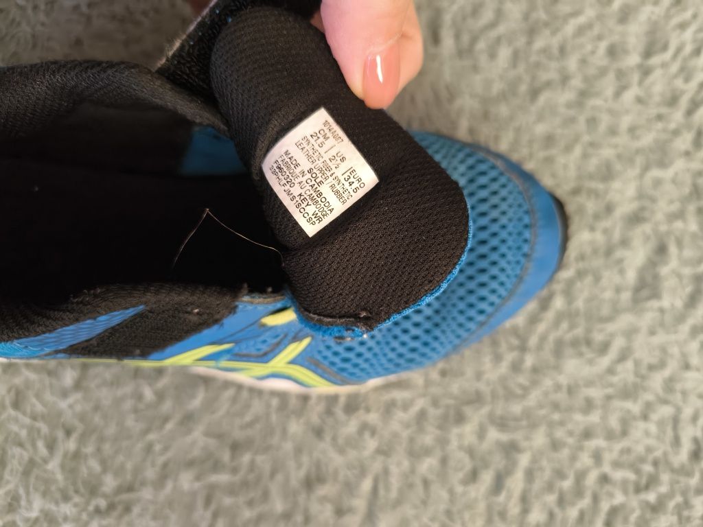 Маратонки за тенис Asics 34.5 i 36