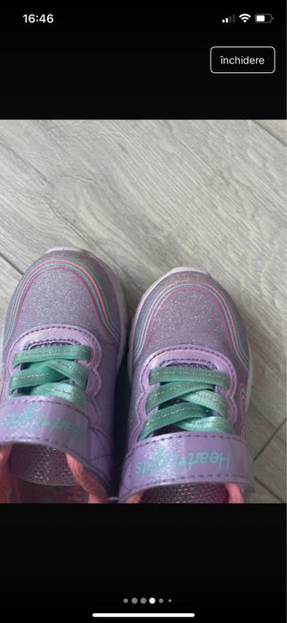 Sketchers pentru fetite