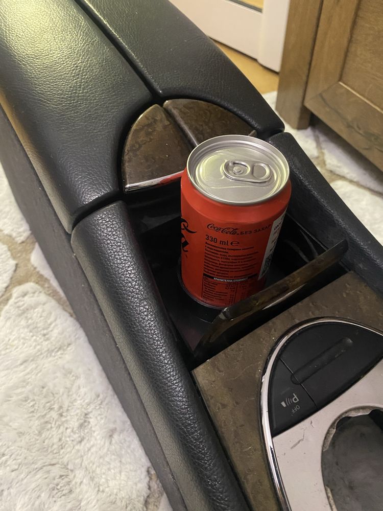 Cupholder mercedes w211 w219