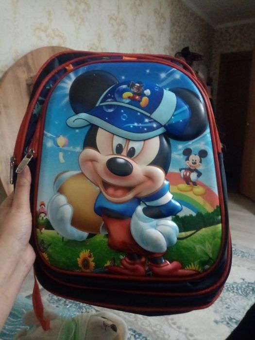 Продам сумку школьную для девочек