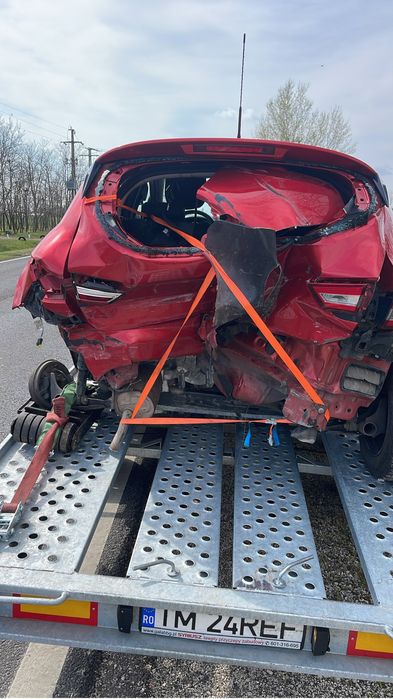 Asistență rutieră/Tractări auto