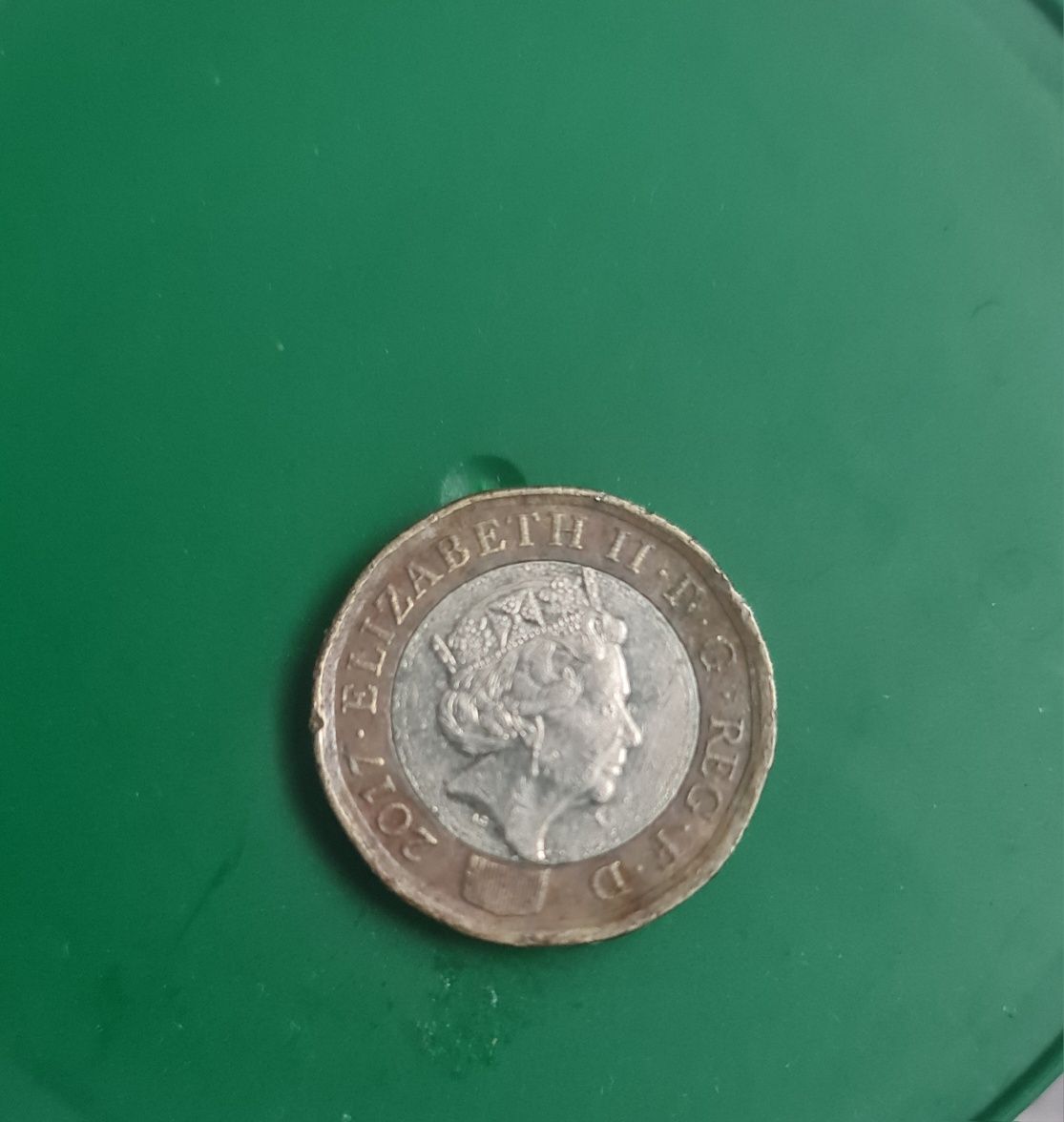 Vând mondeda one pound 2017