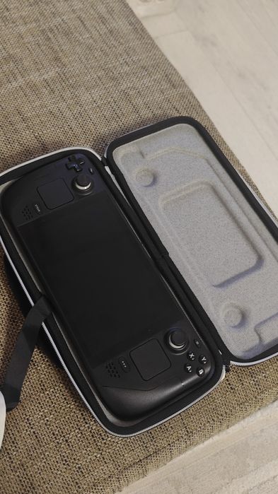 Steam Deck LCD 512gb В идеальном состоянии