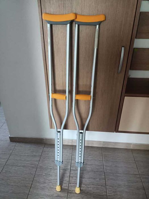 Vand orteza reglabila la unghi+Carje