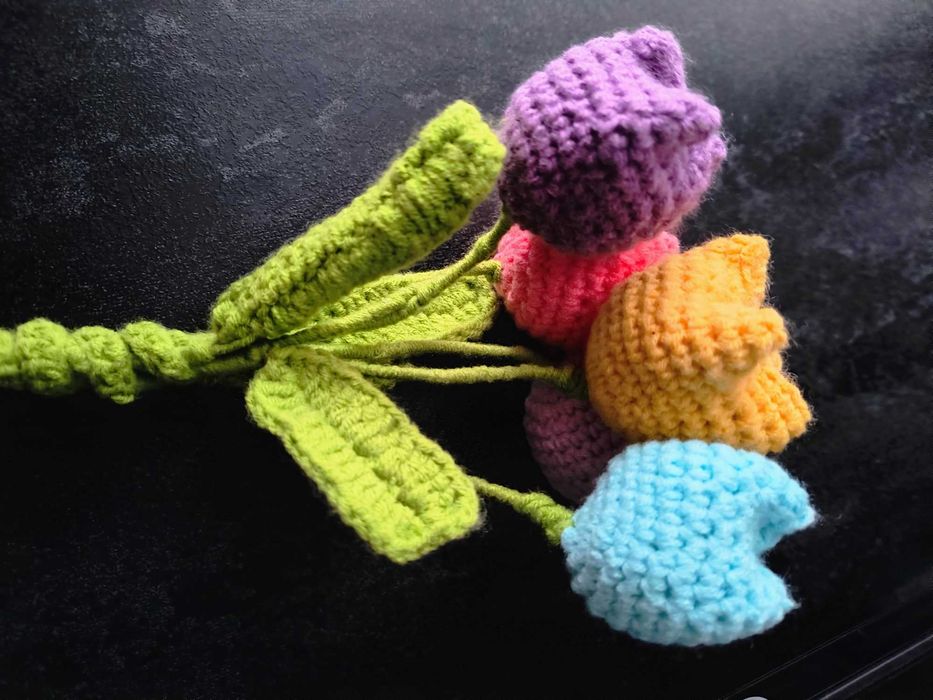 Плетени цветя - лалета