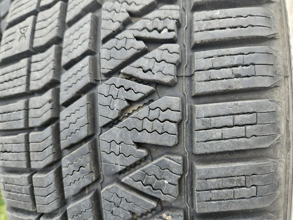 Зимни гуми SUV Kumho 225/55/18 Dot 19