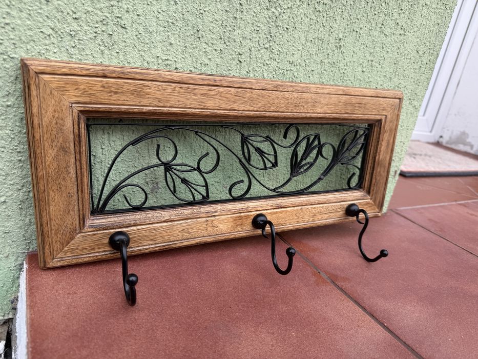 Cuier din lemn cu 3 carlige