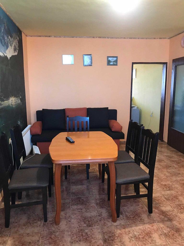 Продава се Тристаен апартамент в Плевен, Мара Денчева - 115 кв.м за 953 €/кв.м - Снимка #3