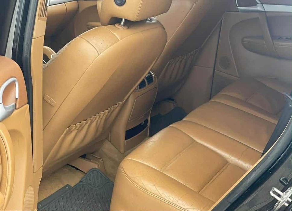 Vând urgent Porsche Cayenne gts 3.2 euro 4
