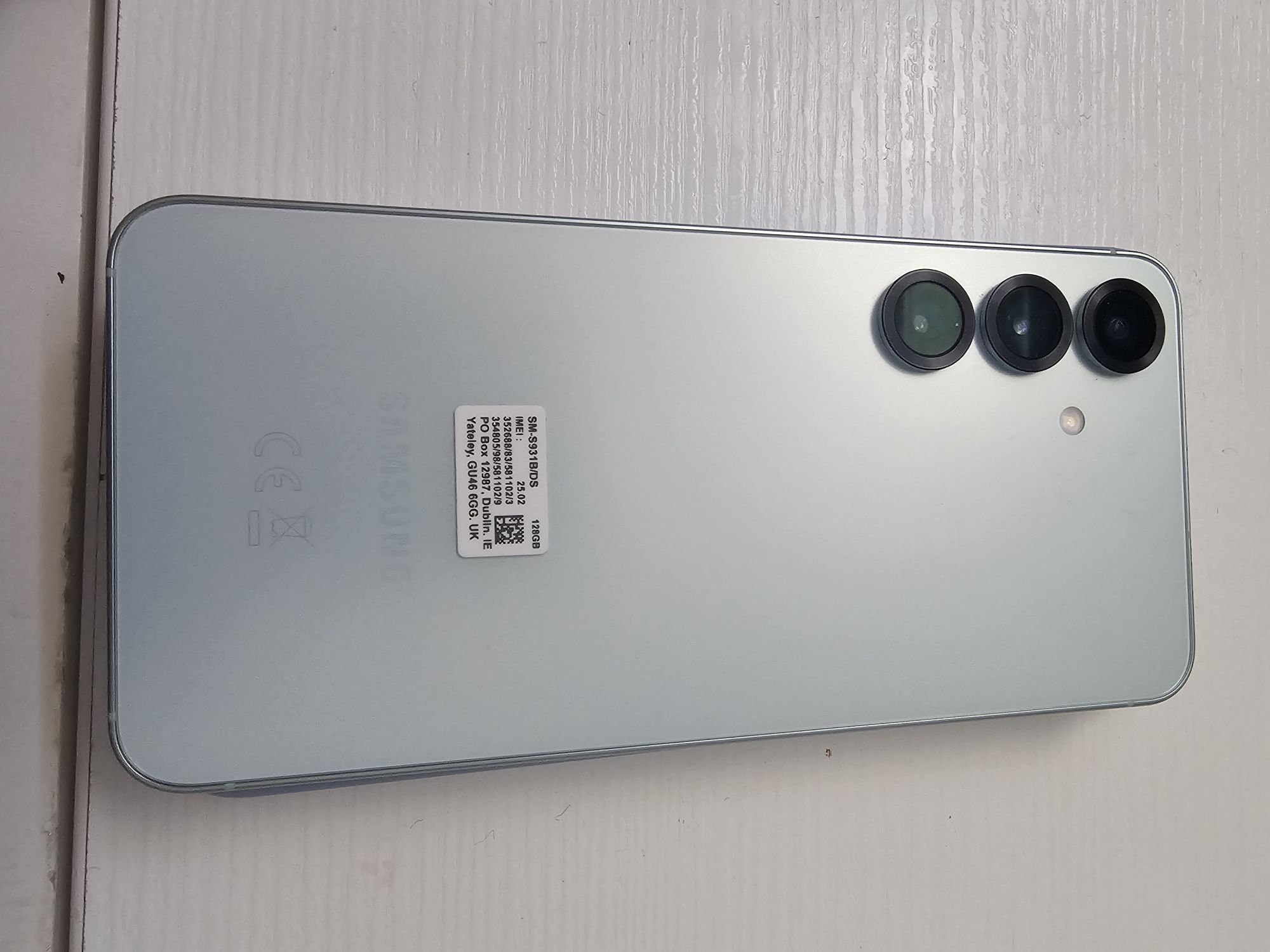 Samsung  s 25 128GB