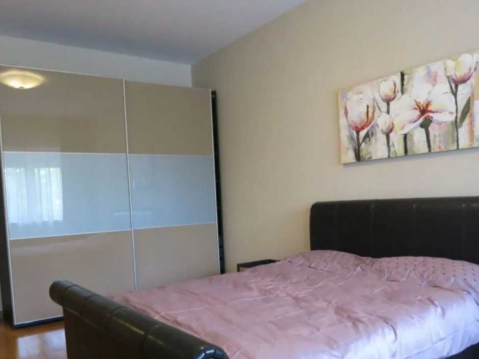 Дава се под наем Тристаен апартамент в Пловдив, Кършияка - 88 кв.м за 260.1 € - Снимка #1