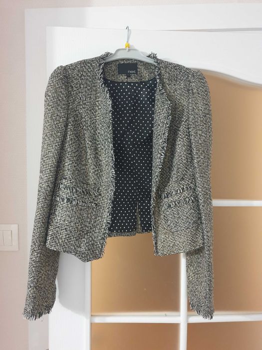 Букле сака тип Chanel, на  Некст, Finesse, River Island.