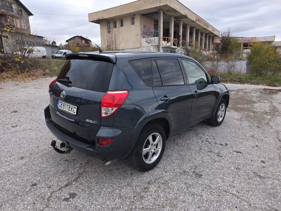 Toyota RAV4 2.2 D-4D • 177 к.с. • 2008 г. • 4x4