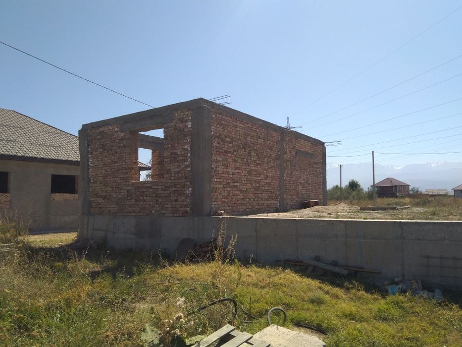 Участок 6 соток с фундаментом