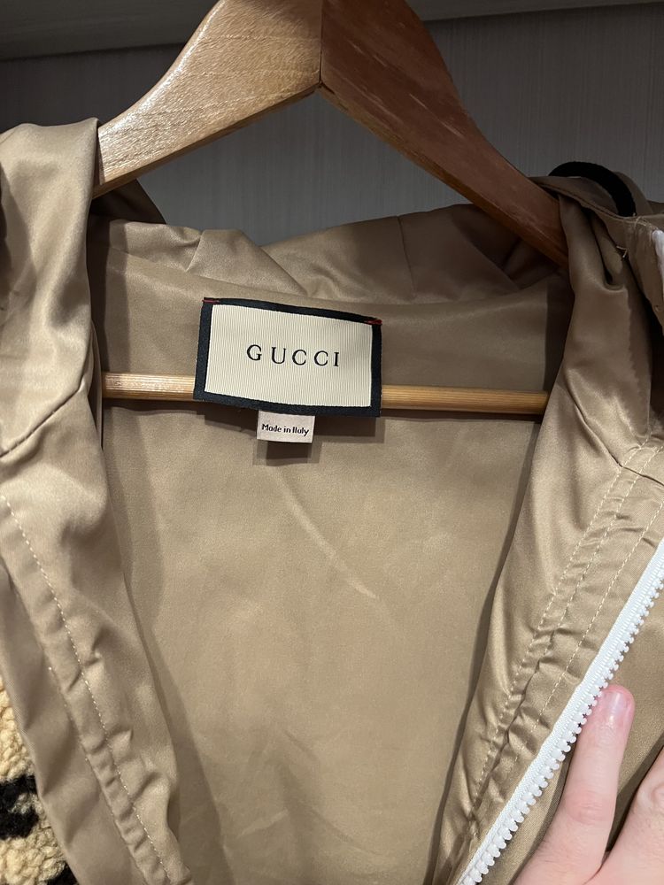 Geaca Gucci marimea L Original