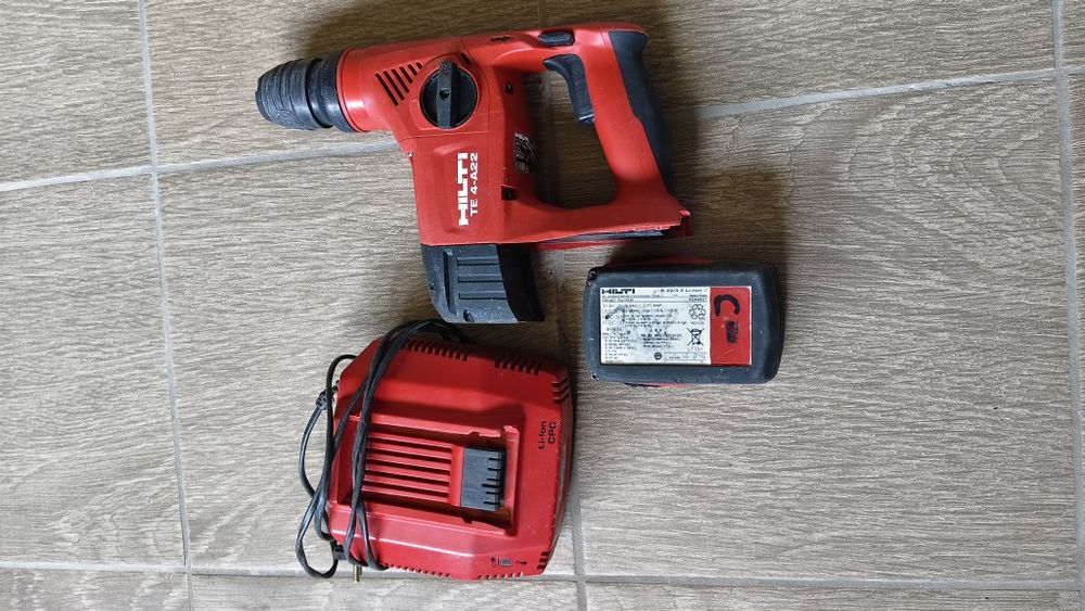 Hilti  &  Makita