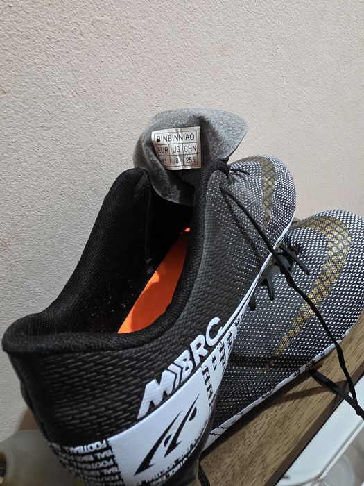 Ghete fotbal -Mărimea 41