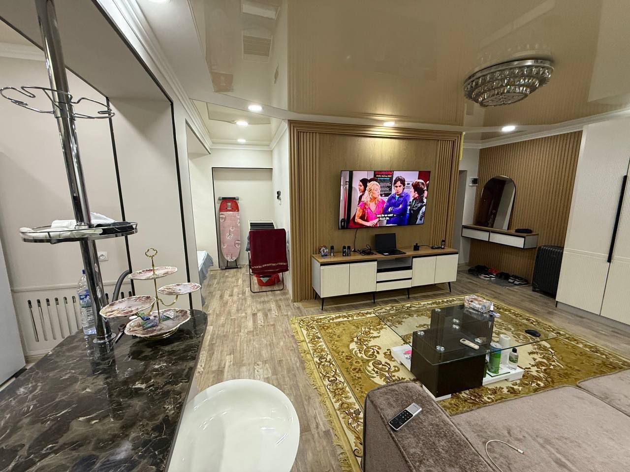 Продается 1в2 комнатная квартира , Ц-6, метро Минор