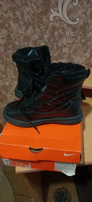 Новые осень-зима 38 размер.