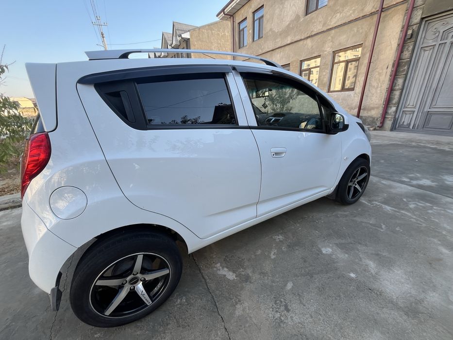 spark 2019 avtomat sotiladi