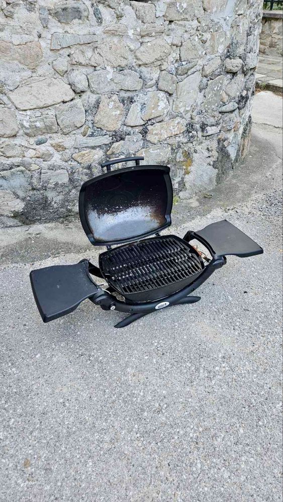 BBQ WEBER Grill Top !