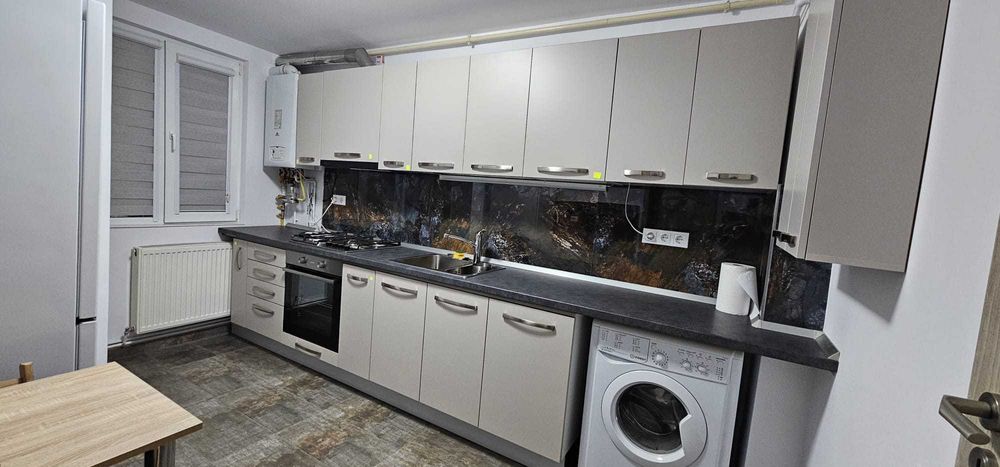 Închiriez apartament mobilat complet, 2 camere, parter, Ploiești, Sud