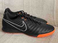 Nike Tiempo UK10/45