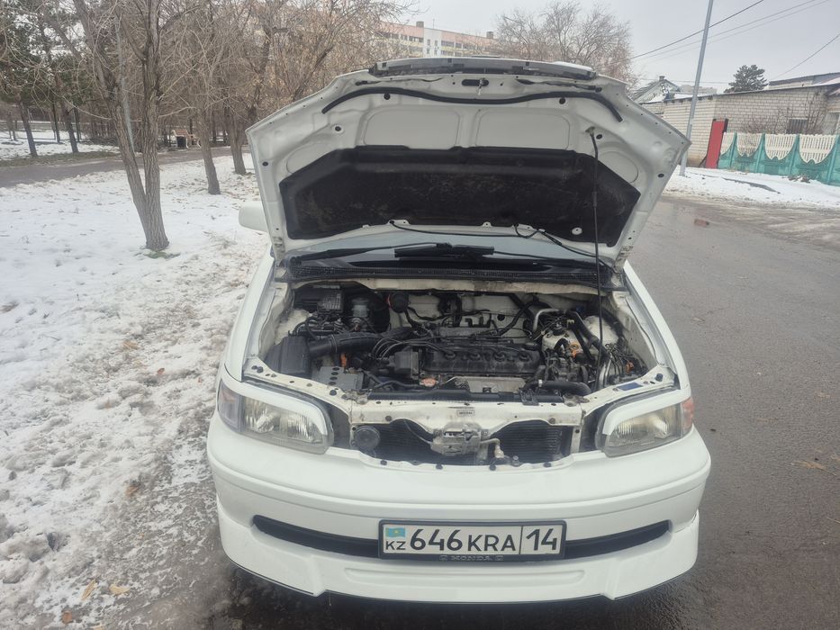 Продам недорого Хонду Одиссей