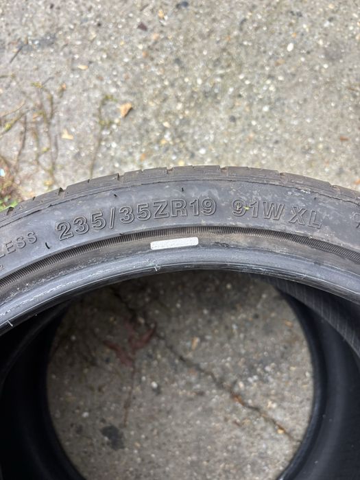 Anvelope 235 35 19 M+S