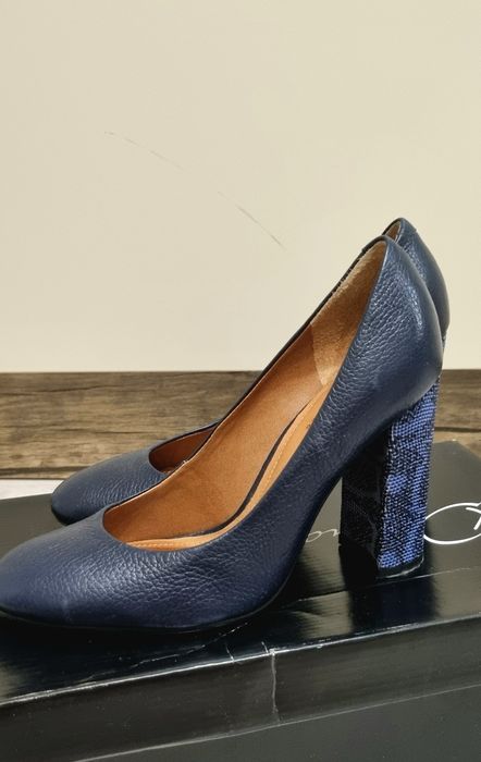 Donna Italiana Blue Navy high heels обувки