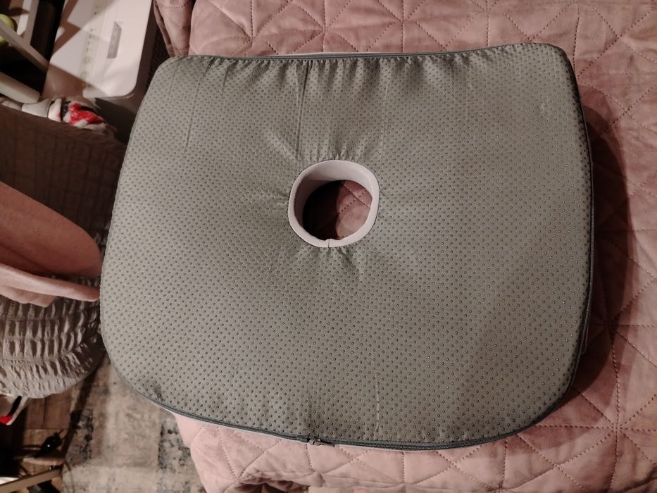 Анатомична възглавница за сядане при дискова херния, хемороиди и други