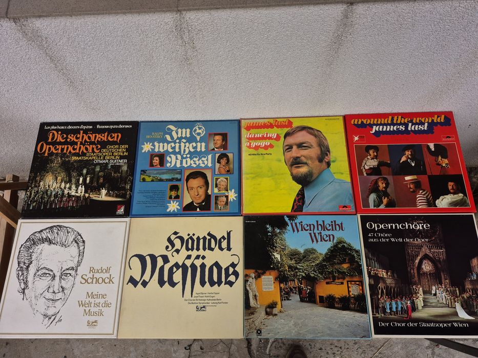 Vând 200LP Discuri Vinil colectie muzica clasica mixta Artiști celebri