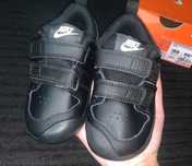 Adidasi nike 23.5 noi