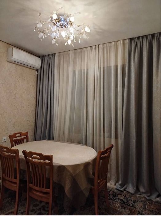 Срочно Чиланзар 19 Продам 3 комнатную квартиру 70кв.м