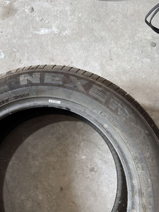 Продаются комплект всесезонных шин 215/60 R17 96H