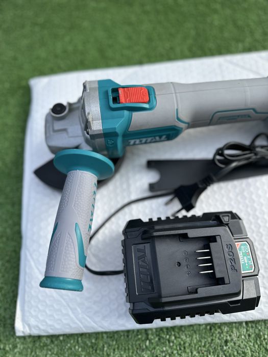 Акумулаторен безчетков ъглошлайф Total Industrial 20V