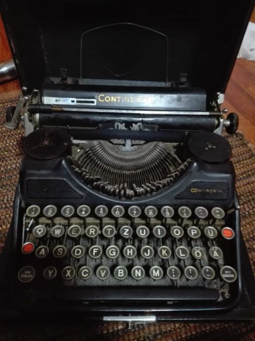 masina de scris de pe vremea nazistilor