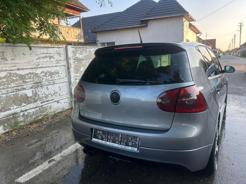 Volkswagen golf 5 gti