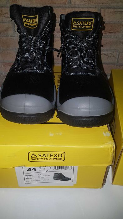 НОВИ Работни обувки със метално бомбе и подметка