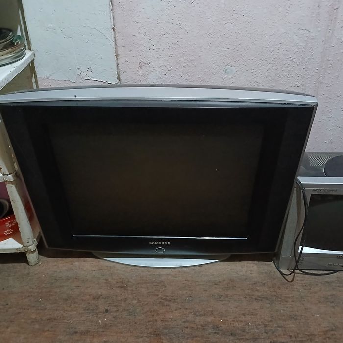 televizor qalini