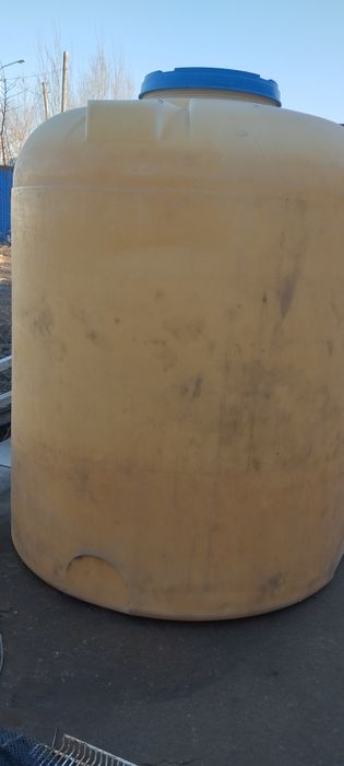Ёмкость питьевой воды 1 тонна