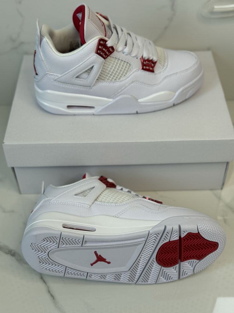 Air Jordan 4 Retro Metallic Red