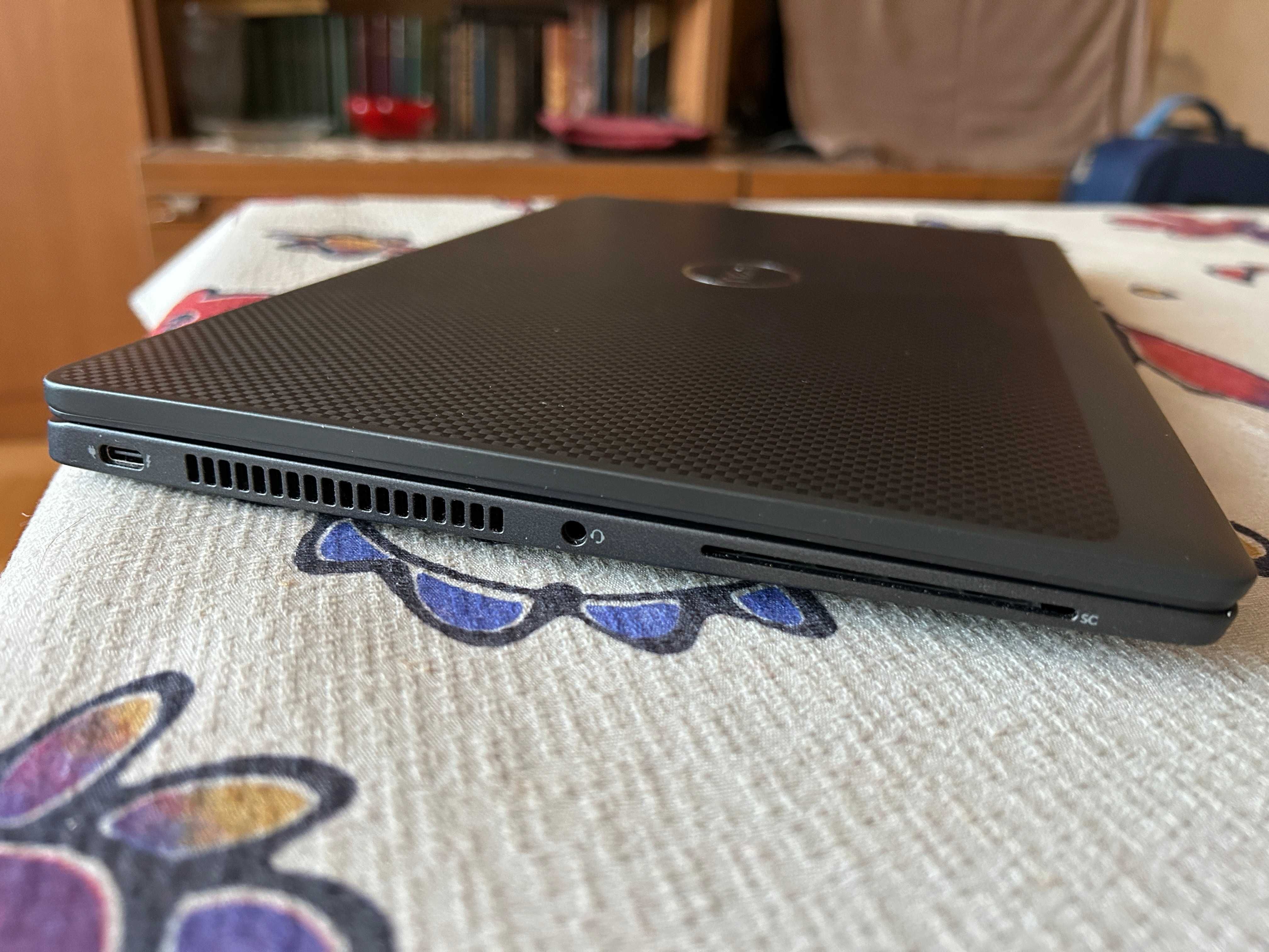 Лаптоп Dell Latitude 7420