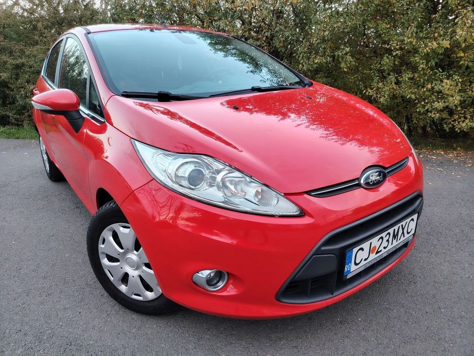 Ford Fiesta Titaniu + Pachet ST Parbriz și Scaune încălzite electric