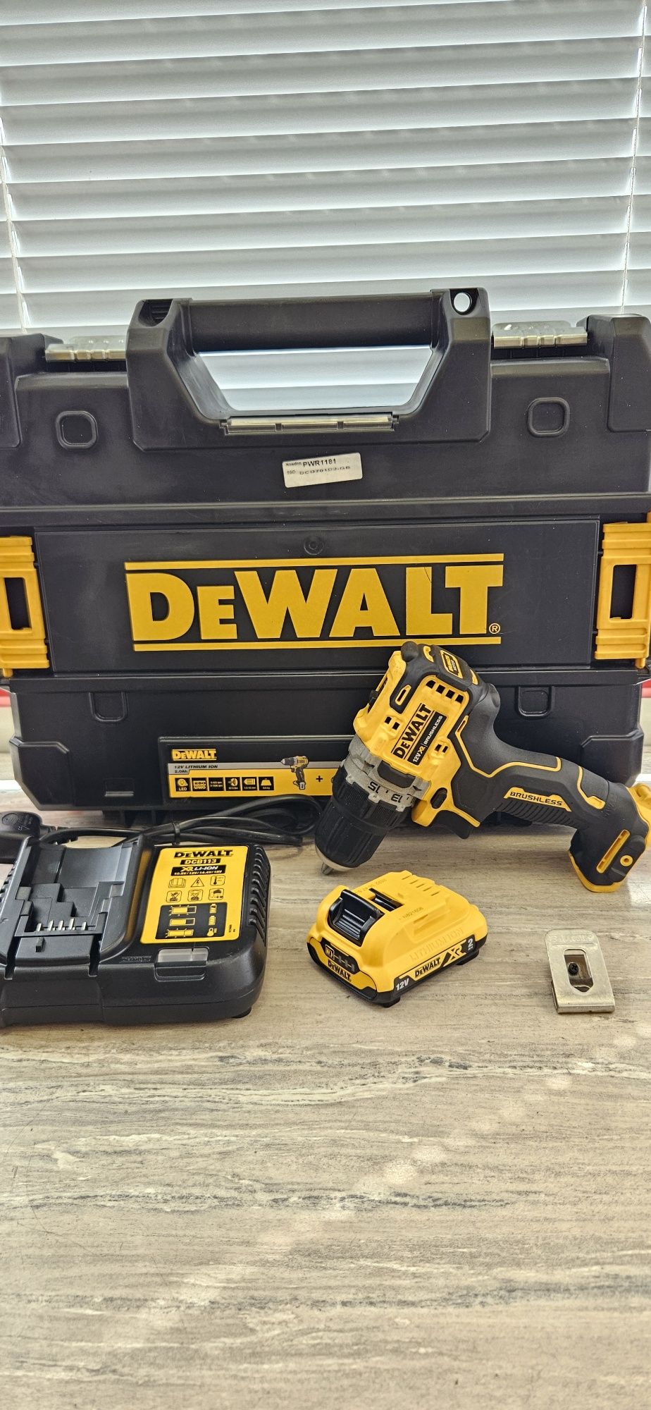 Dewalt Винтоверт Комплект DCD701D2 с куфър,зарядно и батерия