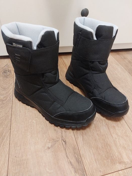 Ghete Decathlon 100 lei