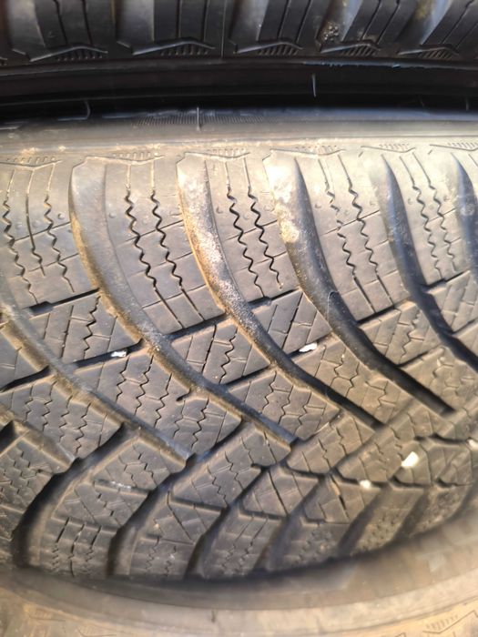 Зимни гуми 14 цола като нови 4 броя Hankook ханкок 175/65/14