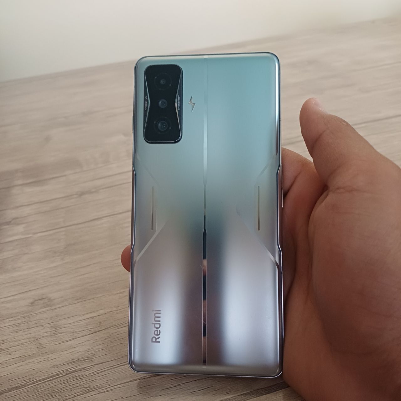 Redmi K50 5g ideal aybi umuman yuq abmn 12 pro kk